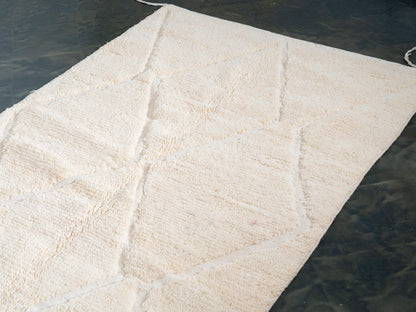 5x7 ft Handmade Rug Amazigh Beni Ourain ⵜⵉⵜⵔⵉⵜ. FREE SHIPPING