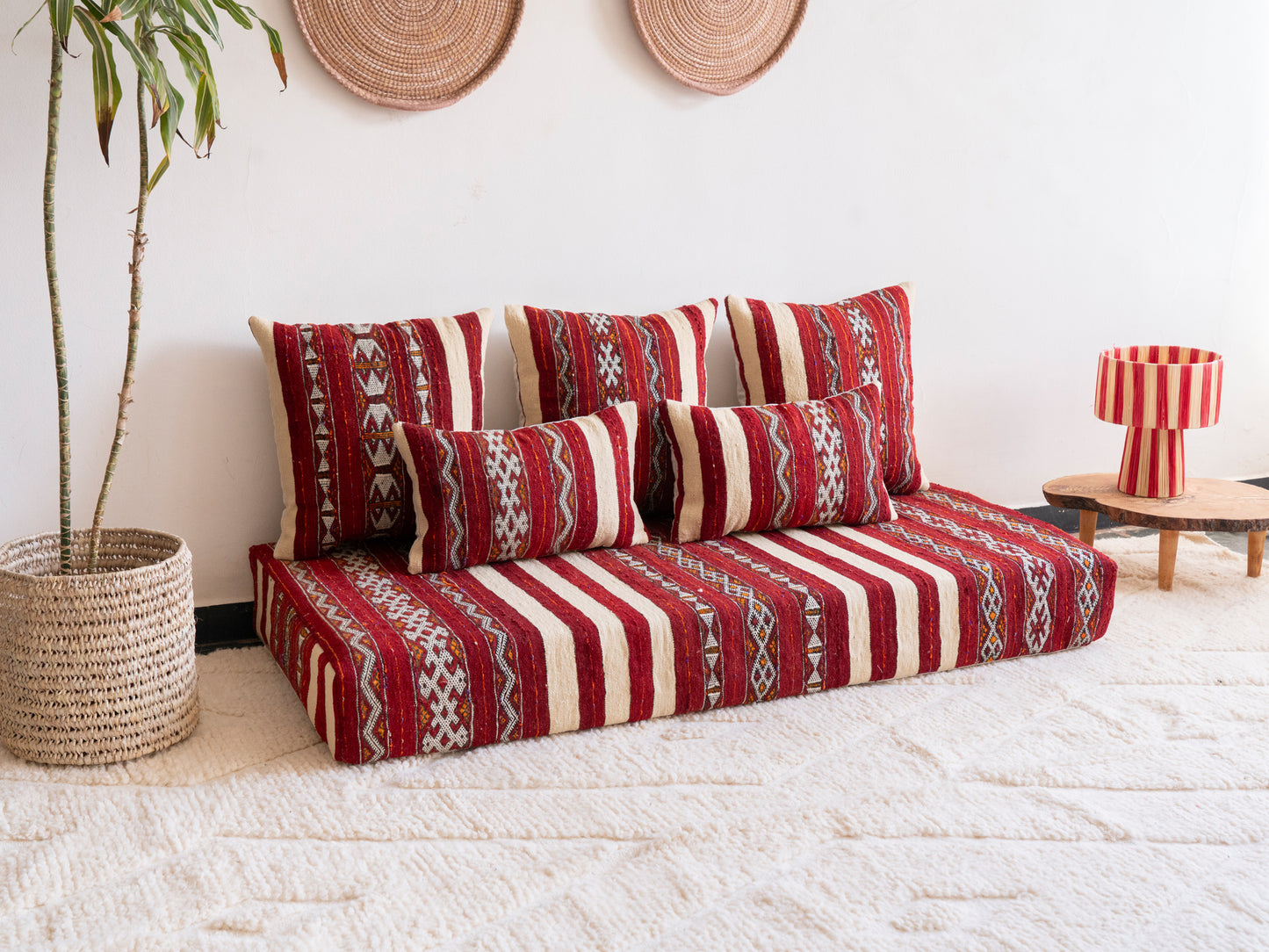 5ft Handmade Amazigh Handira Sofa ⵜⴰⴼⵍⴻⵙⵜ. FREE SHIPPING