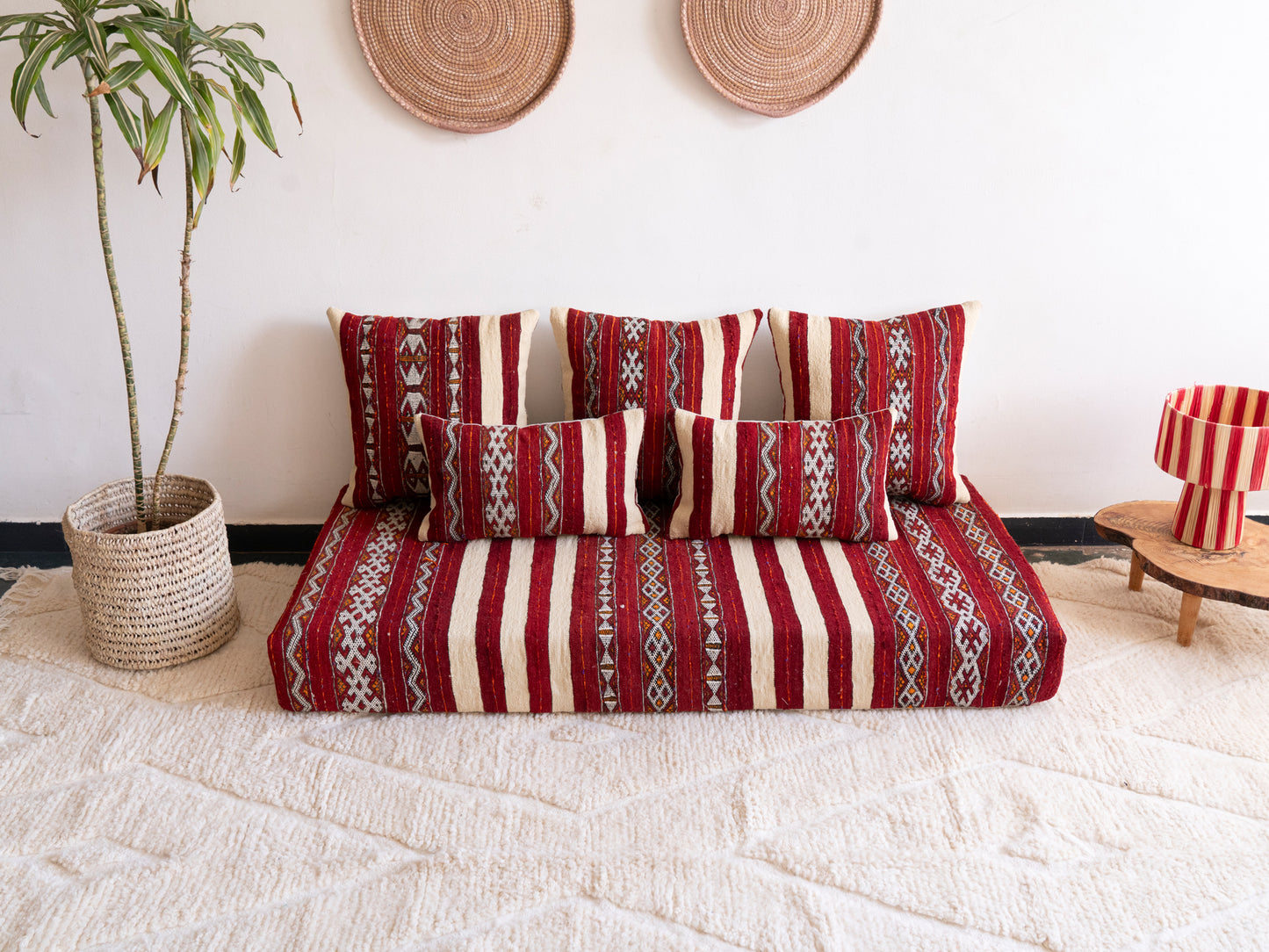 5ft Handmade Amazigh Handira Sofa ⵜⴰⴼⵍⴻⵙⵜ. FREE SHIPPING