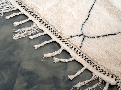 5x7 ft Handmade Rug Amazigh Beni Ourain ⵜⵓⴷⴻⵔⵜ. FREE SHIPPING