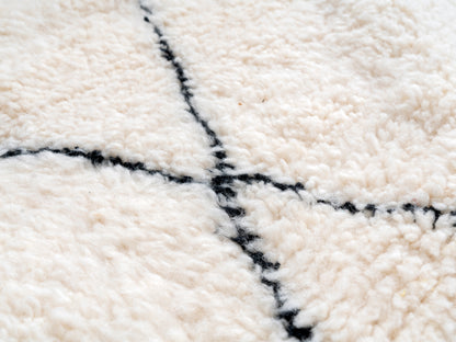 5x7 ft Handmade Rug Amazigh Beni Ourain ⵜⵓⴷⴻⵔⵜ. FREE SHIPPING