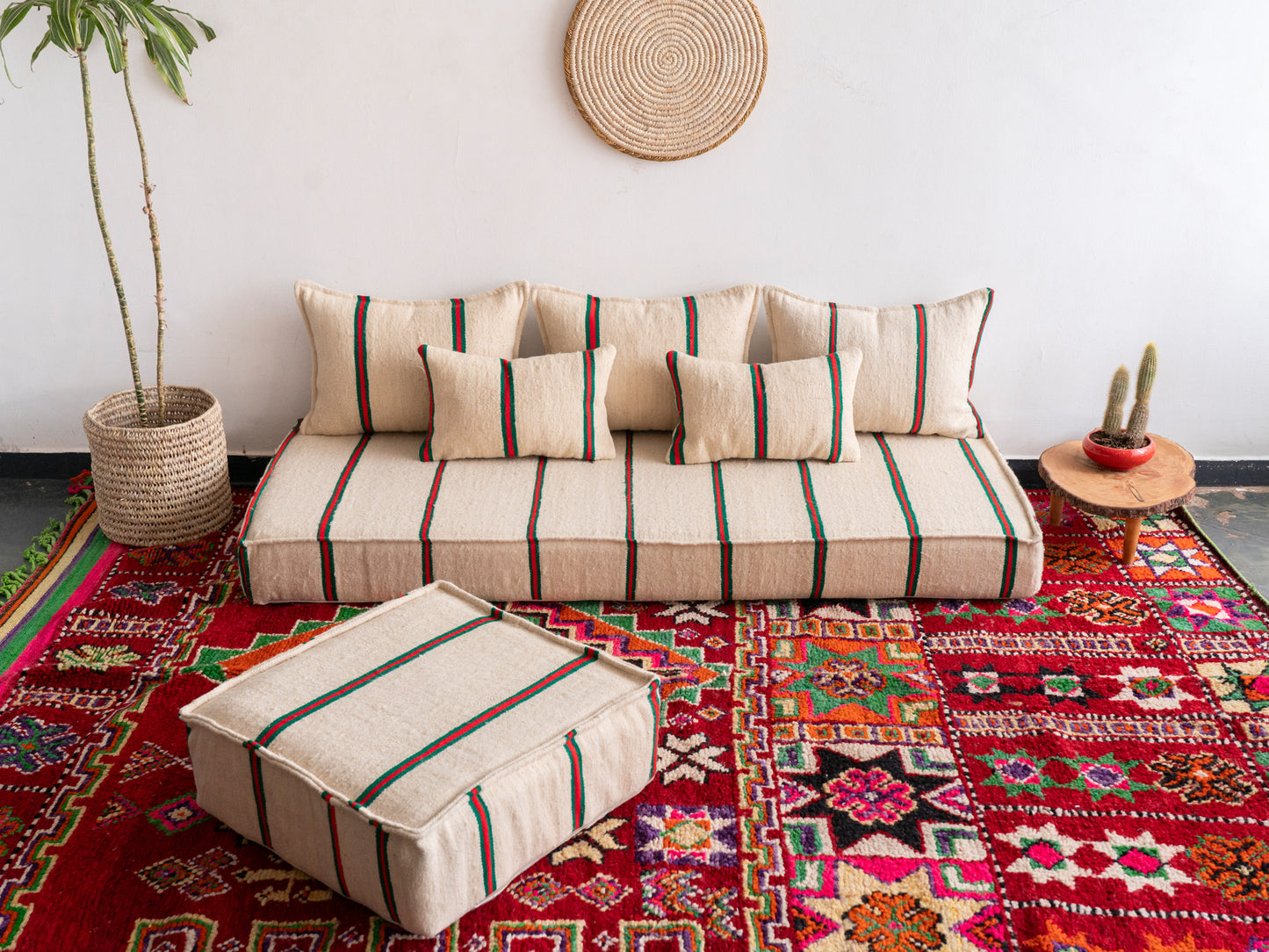 6ft Handmade Amazigh Vintage Sofa Azoud ⴰⵓⵔⵉⵏⵊ. FREE SHIPPING