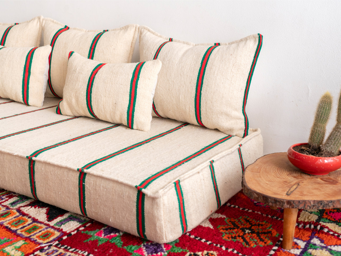 6ft Handmade Amazigh Vintage Sofa Azoud ⴰⵓⵔⵉⵏⵊ. FREE SHIPPING