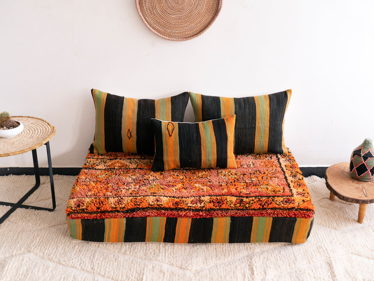 4ft Handmade Amazigh Illino Sofa Laayoun ⵜⴰⴼⵍⴻⵙⵜ. FREE SHIPPING