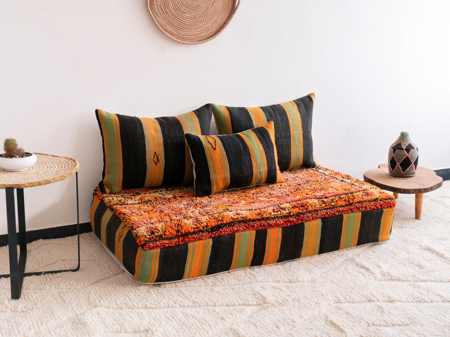 4ft Handmade Amazigh Illino Sofa Laayoun ⵜⴰⴼⵍⴻⵙⵜ. FREE SHIPPING