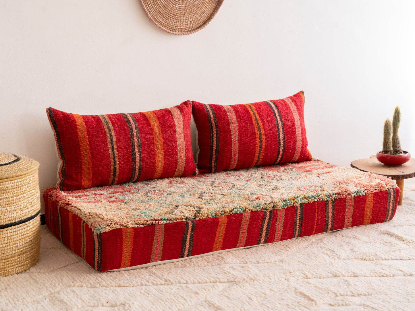 5ft Handmade Amazigh Sofa Taghazoutⵜⴰⴼⵍⴻⵙⵜ. FREE SHIPPING