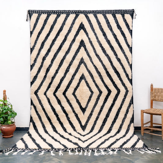 7X11 ft Large Handmade Amazigh Rug Beni ⵉⵍⵍⵉ. FREE SHIPPING