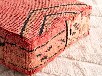 Handmade Vintage Amazigh floor poof Lekbab