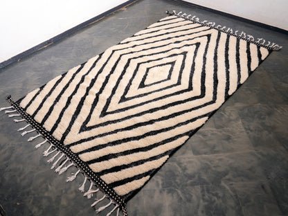 7X11 ft Large Handmade Amazigh Rug Beni ⵉⵍⵍⵉ. FREE SHIPPING