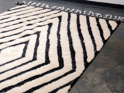 7X11 ft Large Handmade Amazigh Rug Beni ⵉⵍⵍⵉ. FREE SHIPPING