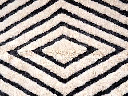 7X11 ft Large Handmade Amazigh Rug Beni ⵉⵍⵍⵉ. FREE SHIPPING