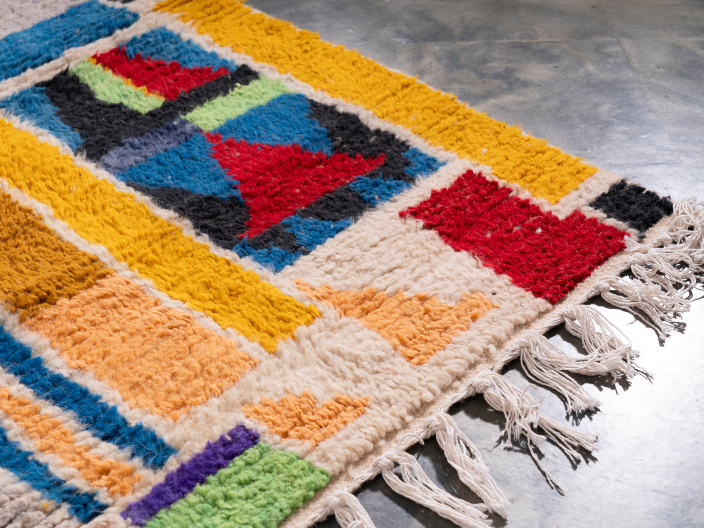 3x5 ft Handmade Rug Amazigh Azilal ⴰⵢⵢⵓⵔ. FREE SHIPPING