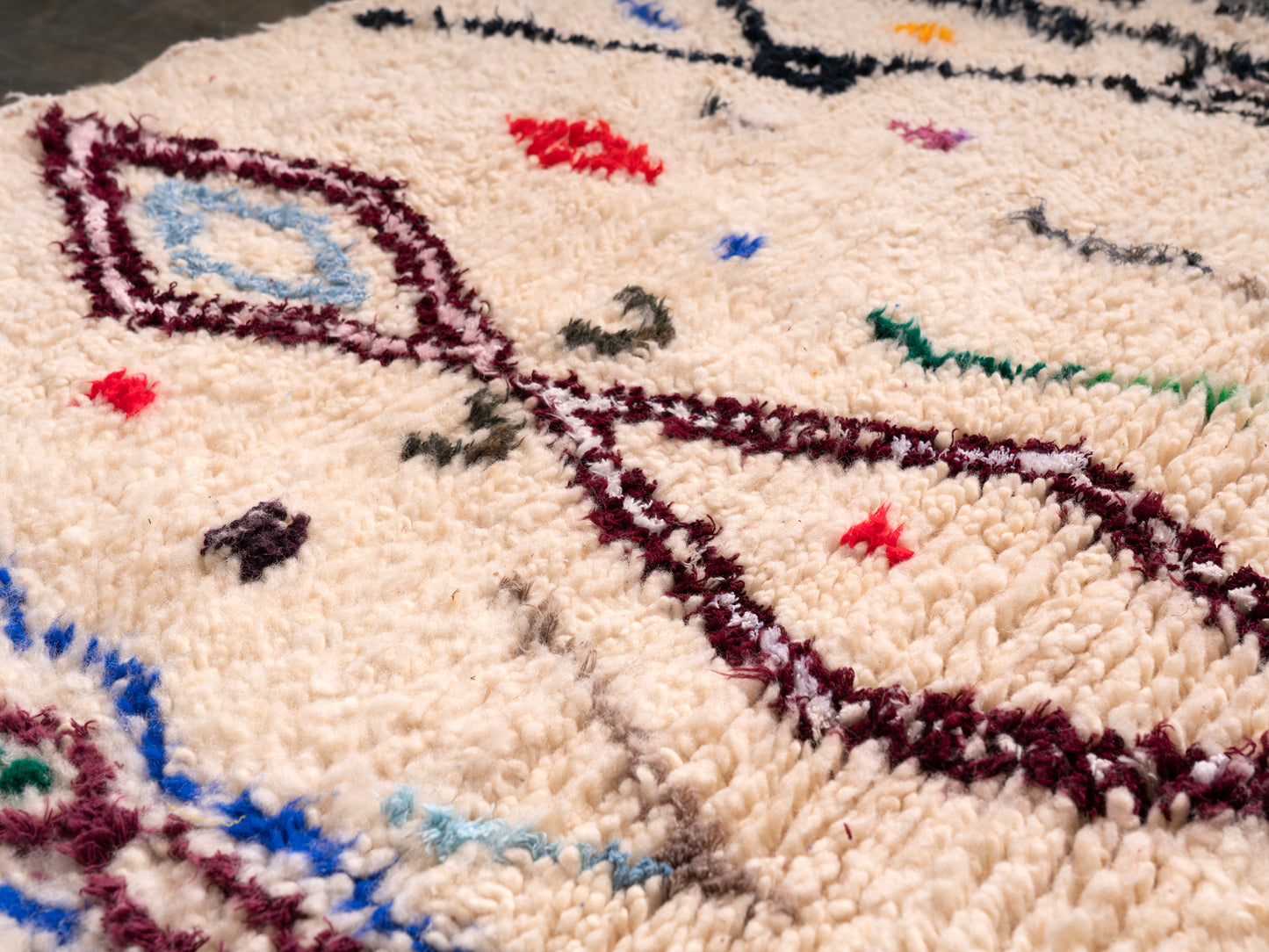 3x5 ft Handmade Rug Amazigh Azilal ⴰⵢⵢⵓⵔ. FREE SHIPPING