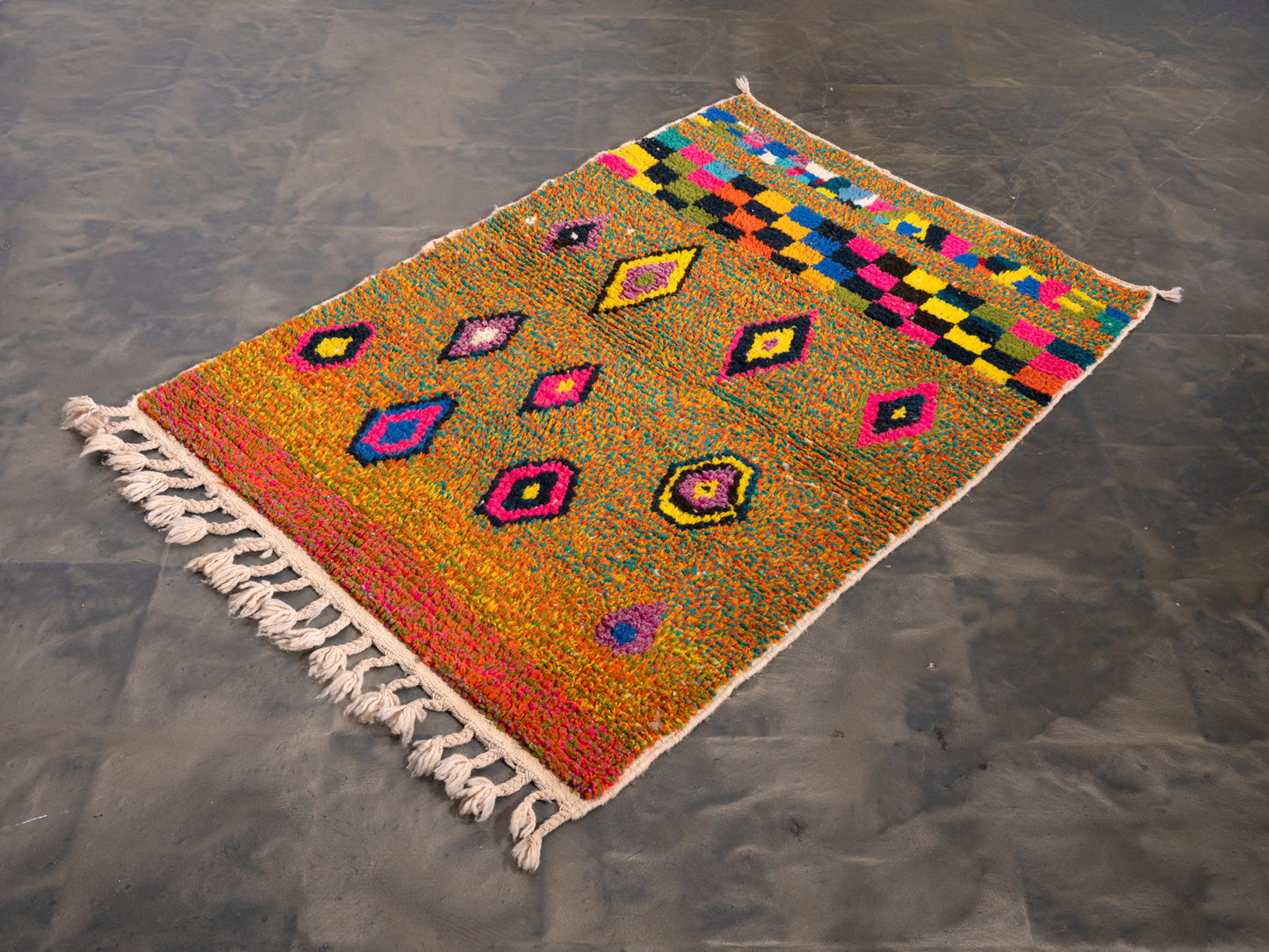 4x5 ft Handmade Rug Amazigh Azilal ⴰⵏⵉⵔ. FREE SHIPPING