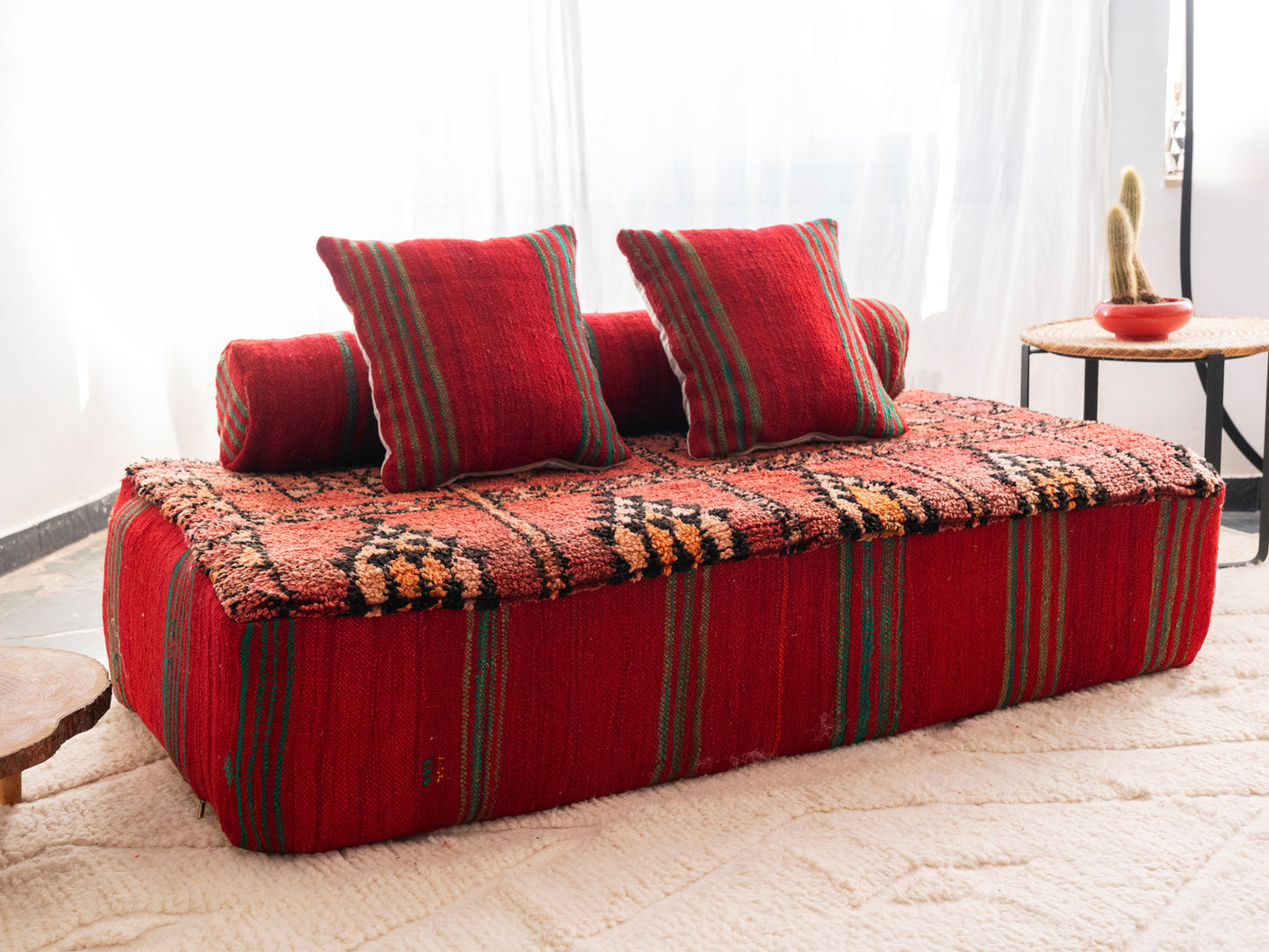 5ft Handmade Amazigh Sofa Marrakech ⵜⴰⴼⵍⴻⵙⵜ. FREE SHIPPING