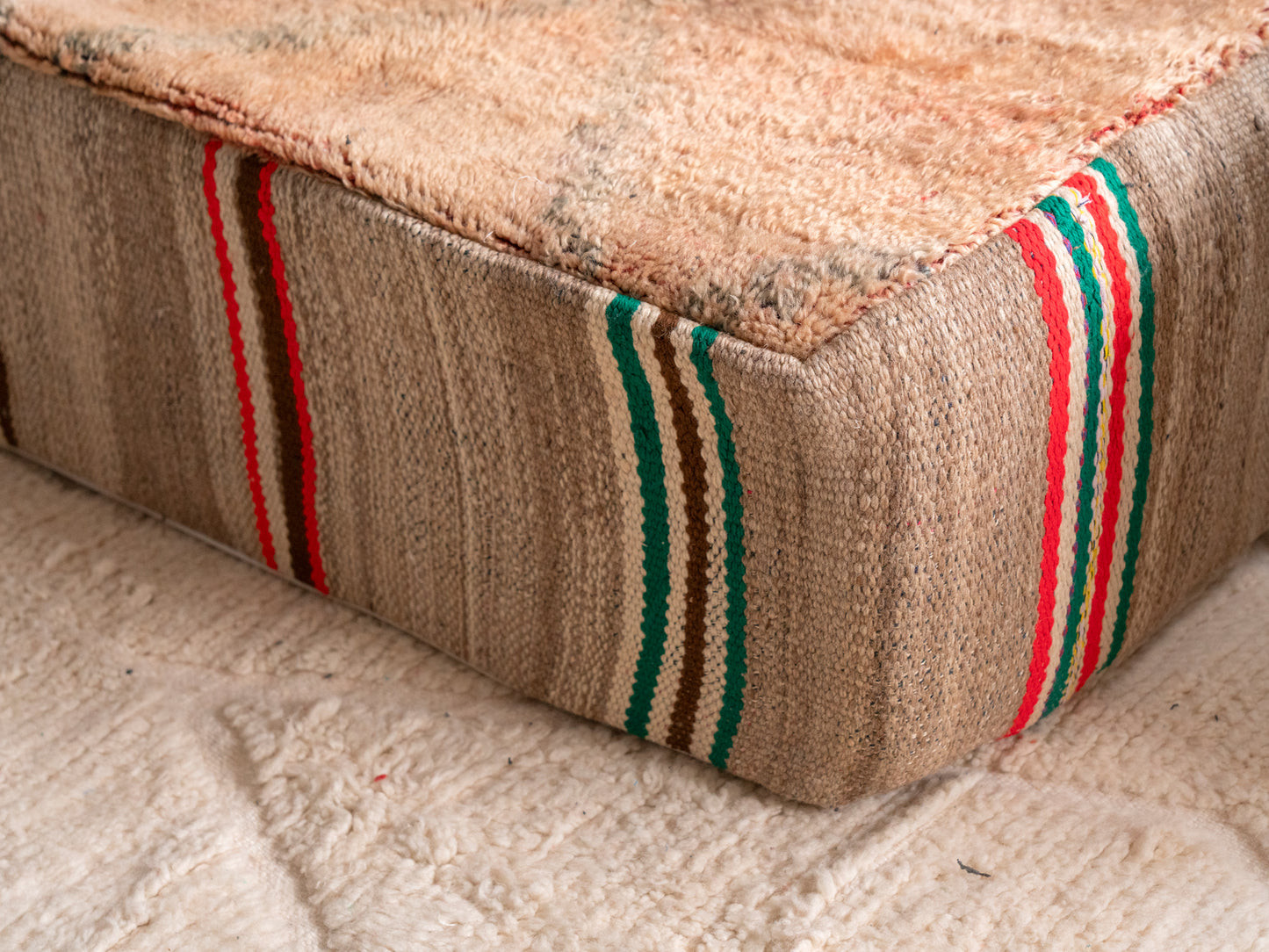 4ft Handmade Amazigh Illino Sofa Eli ⵜⴰⴼⵍⴻⵙⵜ. FREE SHIPPING