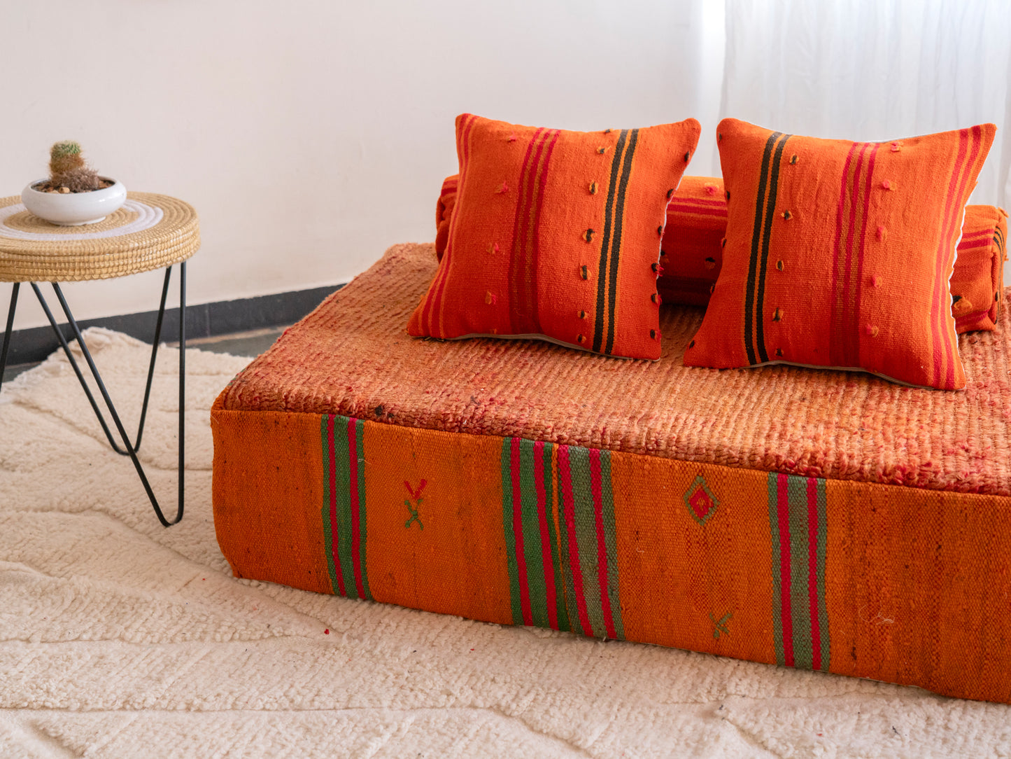 4ft Handmade Amazigh Illino Sofa Dakhla ⵜⴰⴼⵍⴻⵙⵜ. FREE SHIPPING