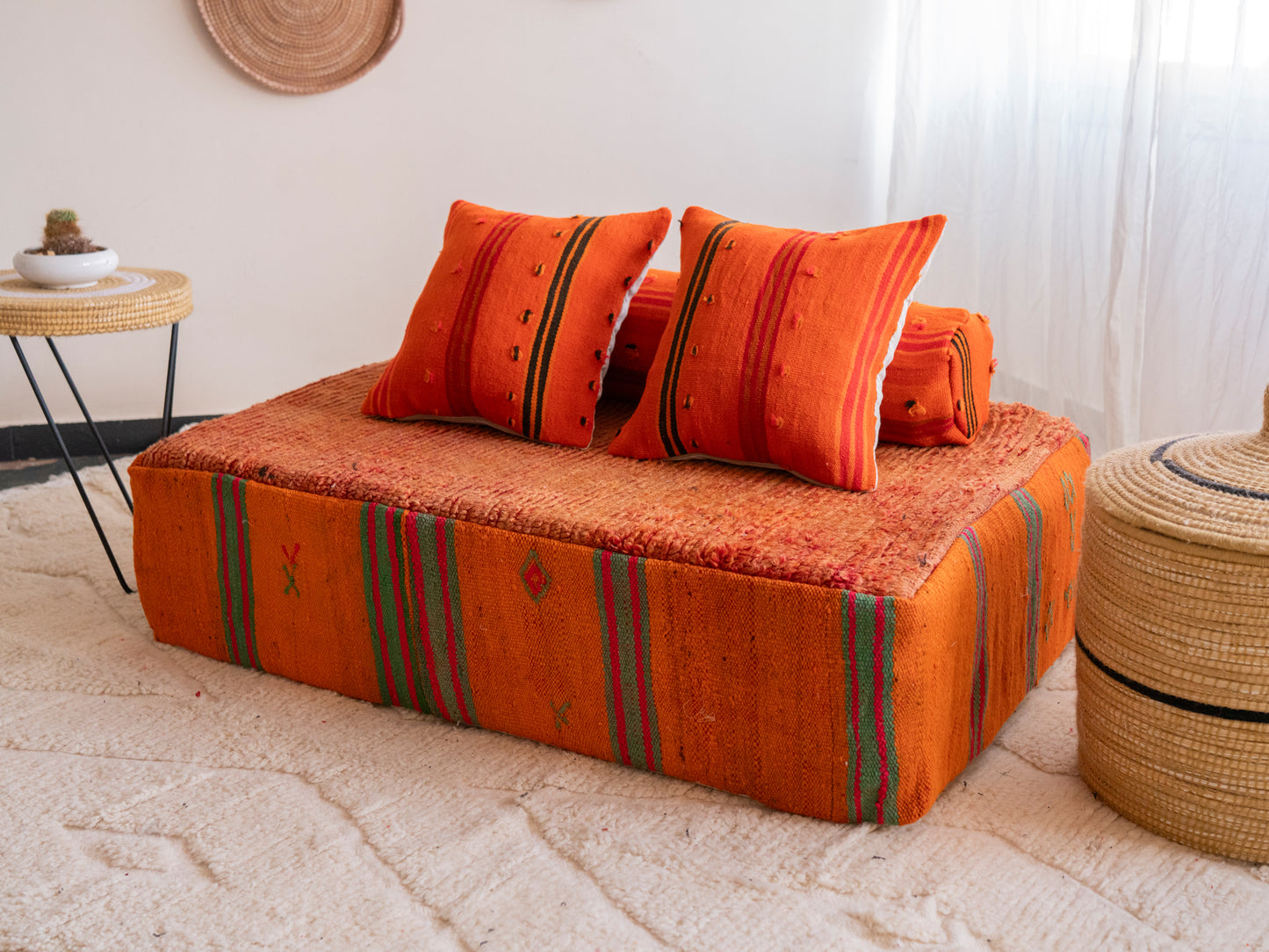 4ft Handmade Amazigh Illino Sofa Dakhla ⵜⴰⴼⵍⴻⵙⵜ. FREE SHIPPING