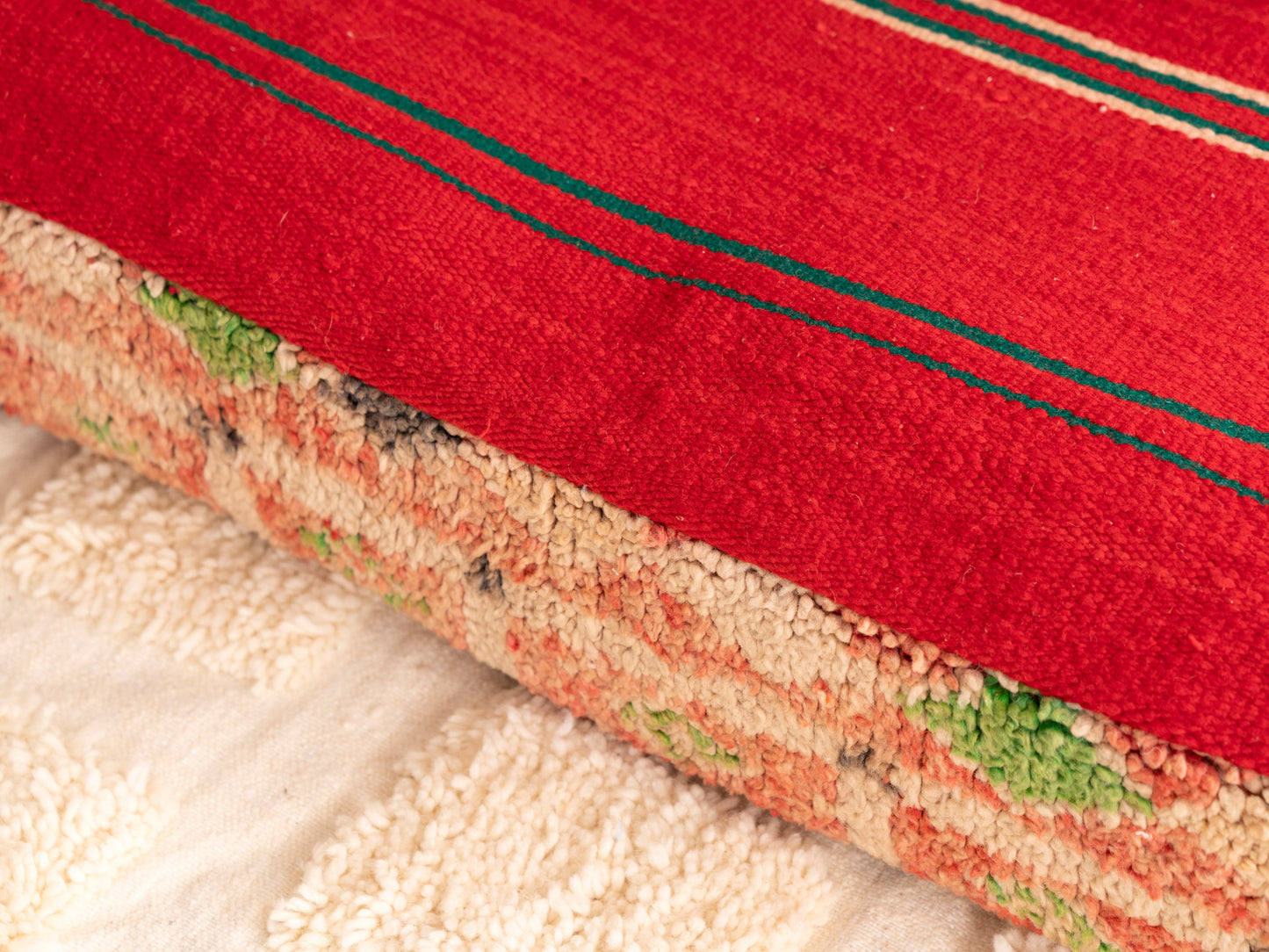4ft Handmade Amazigh Sofa Safi ⵜⴰⴼⵍⴻⵙⵜ. FREE SHIPPING