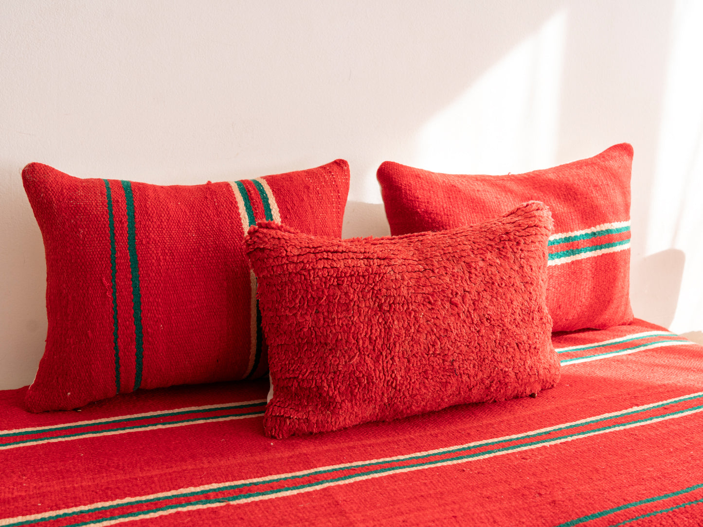 4ft Handmade Amazigh Sofa Safi ⵜⴰⴼⵍⴻⵙⵜ. FREE SHIPPING