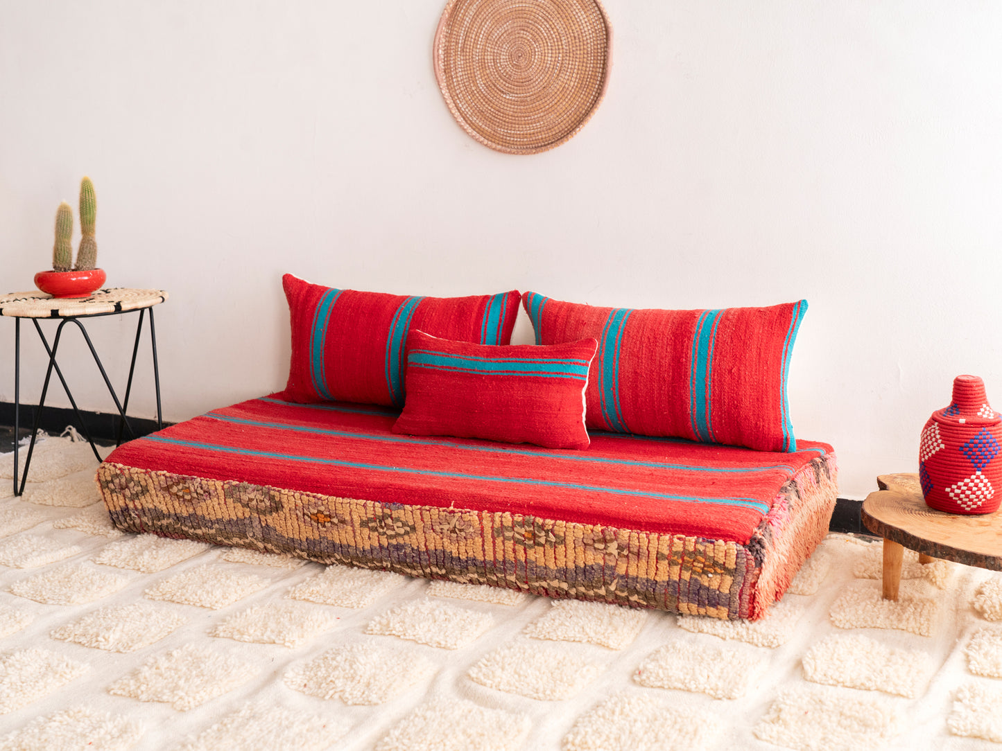 5ft Handmade Amazigh Sofa Azilal ⵜⴰⴼⵍⴻⵙⵜ. FREE SHIPPING