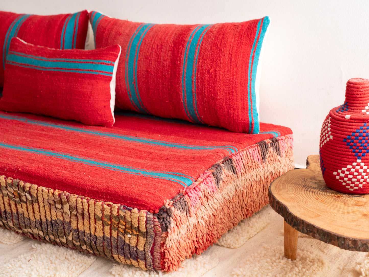 5ft Handmade Amazigh Sofa Azilal ⵜⴰⴼⵍⴻⵙⵜ. FREE SHIPPING