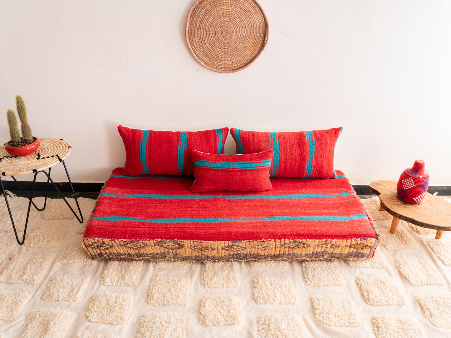 5ft Handmade Amazigh Sofa Azilal ⵜⴰⴼⵍⴻⵙⵜ. FREE SHIPPING