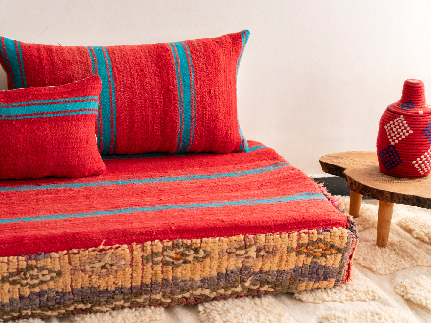 5ft Handmade Amazigh Sofa Azilal ⵜⴰⴼⵍⴻⵙⵜ. FREE SHIPPING