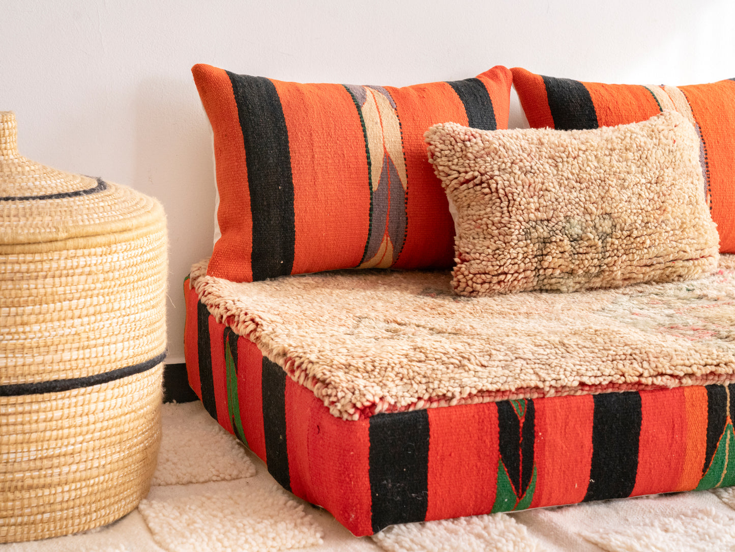 4ft Handmade Amazigh Sofa Tiznit ⵜⴰⴼⵍⴻⵙⵜ. FREE SHIPPING
