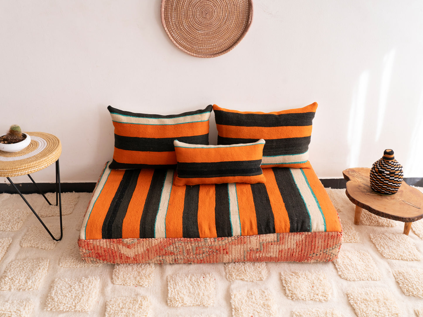4ft Handmade Amazigh Sofa Asila ⵜⴰⴼⵍⴻⵙⵜ. FREE SHIPPING