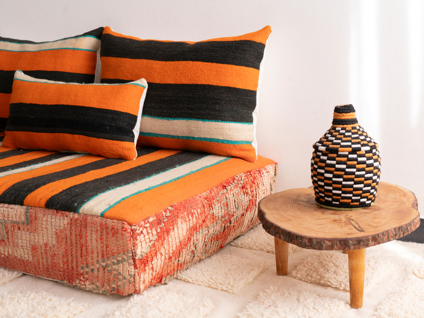 4ft Handmade Amazigh Sofa Asila ⵜⴰⴼⵍⴻⵙⵜ. FREE SHIPPING