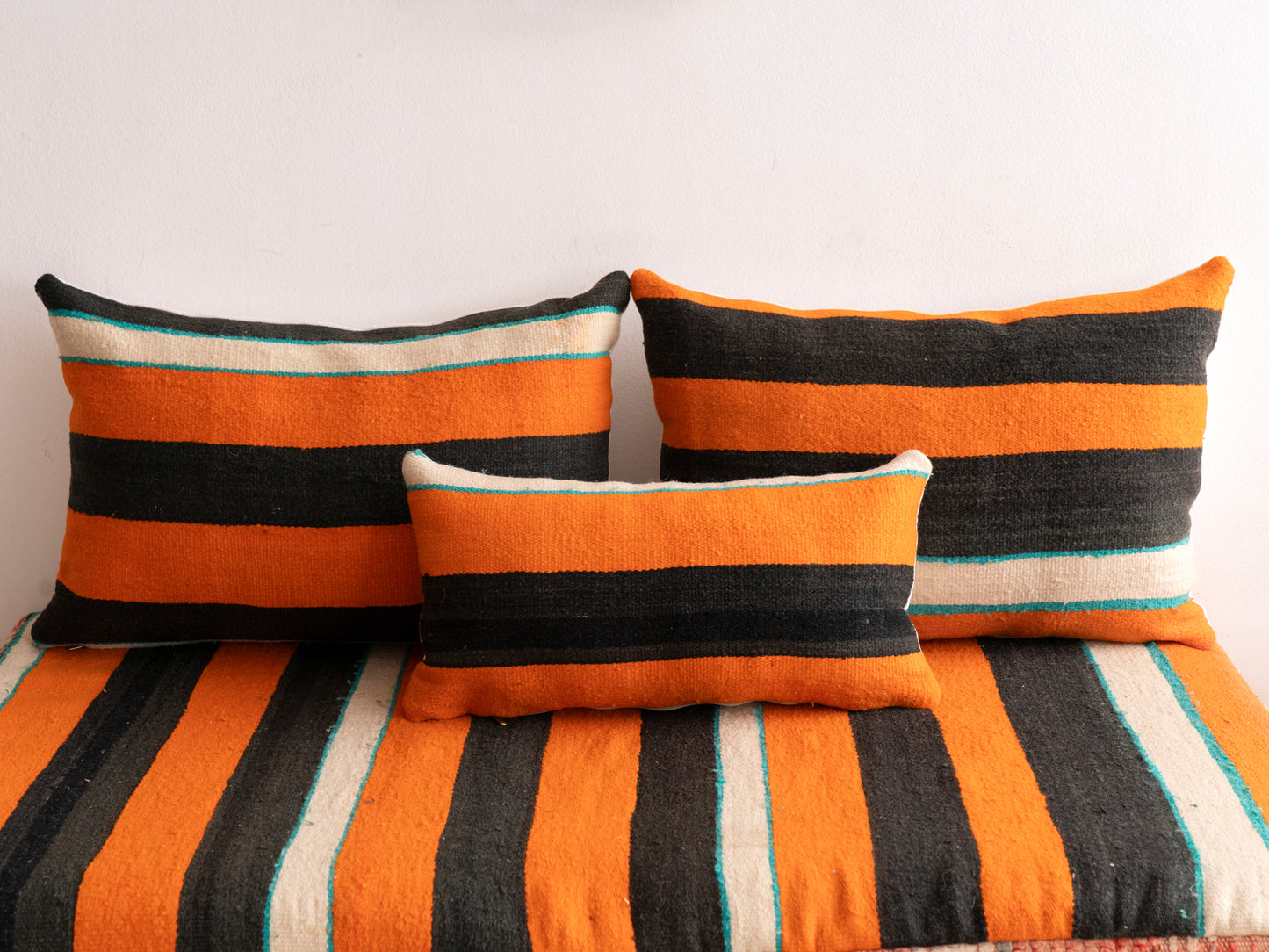 4ft Handmade Amazigh Sofa Asila ⵜⴰⴼⵍⴻⵙⵜ. FREE SHIPPING