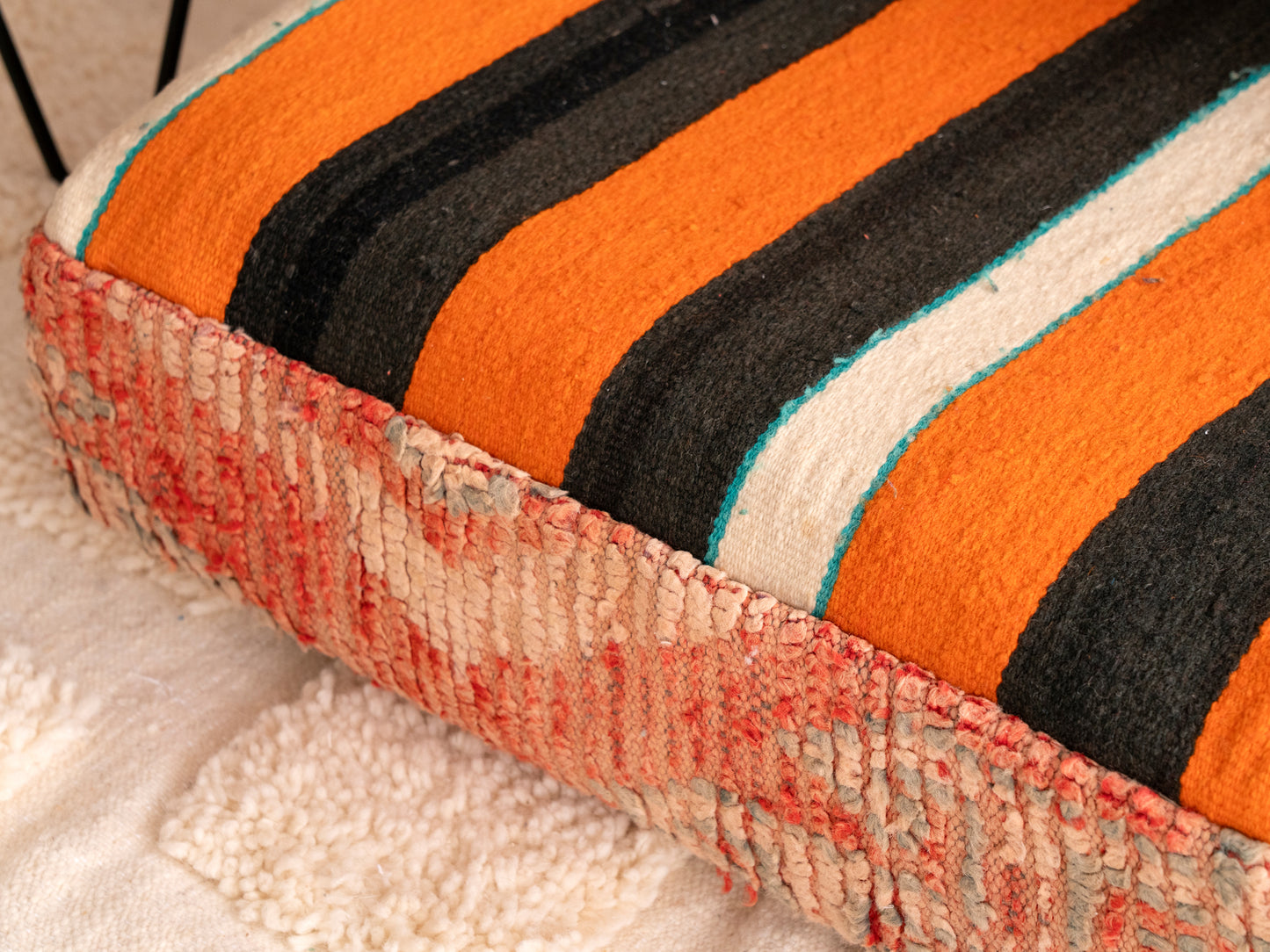 4ft Handmade Amazigh Sofa Asila ⵜⴰⴼⵍⴻⵙⵜ. FREE SHIPPING