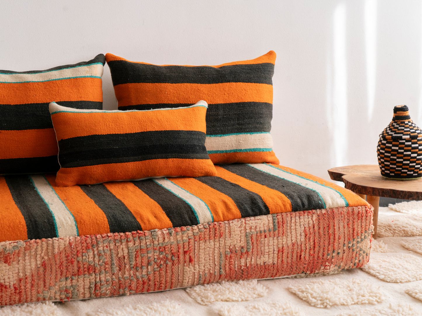 4ft Handmade Amazigh Sofa Asila ⵜⴰⴼⵍⴻⵙⵜ. FREE SHIPPING