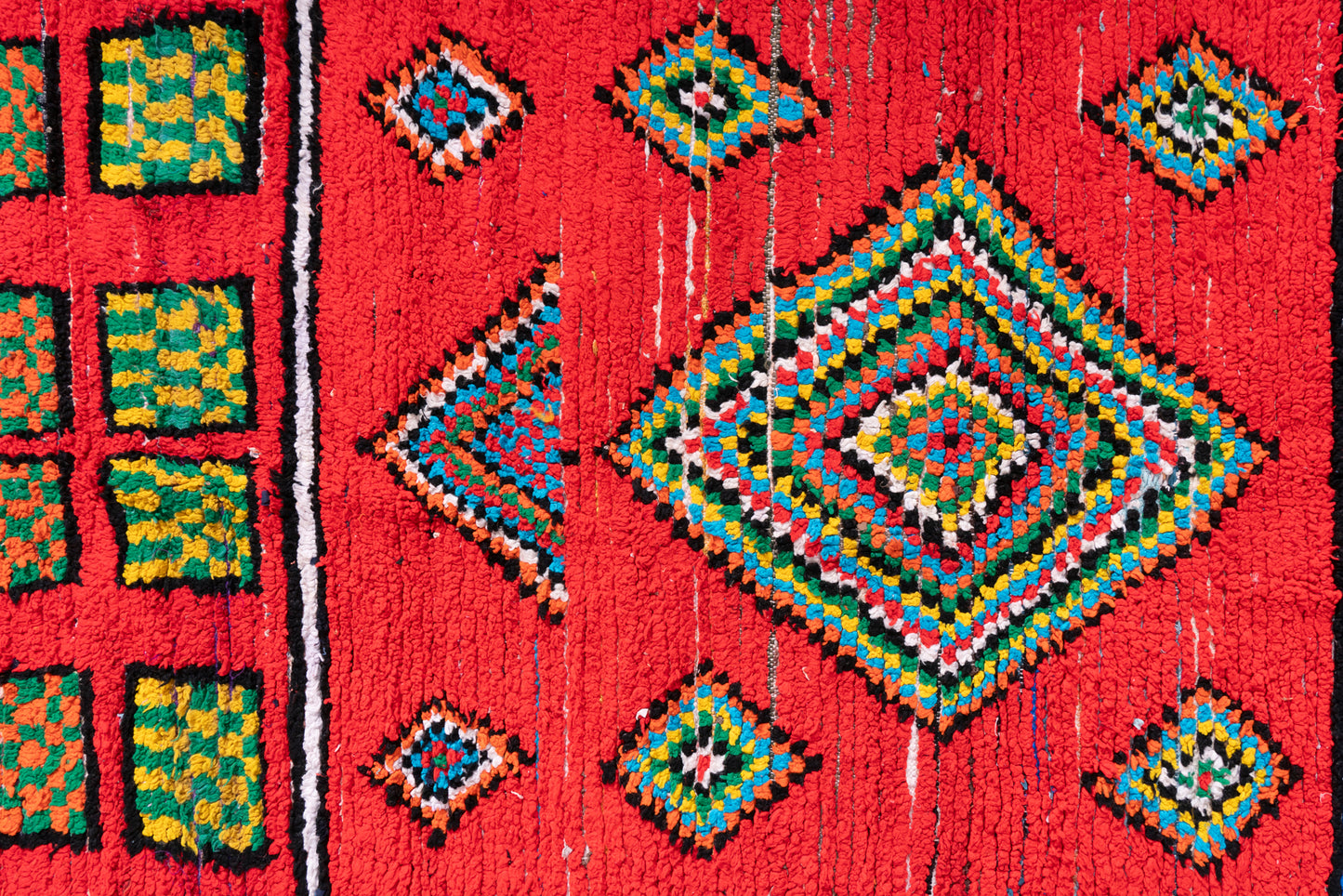 3x8 Handmade Vintage Amazigh Rug Amoud ⵢⴰⵣ. FREE SHIPPING