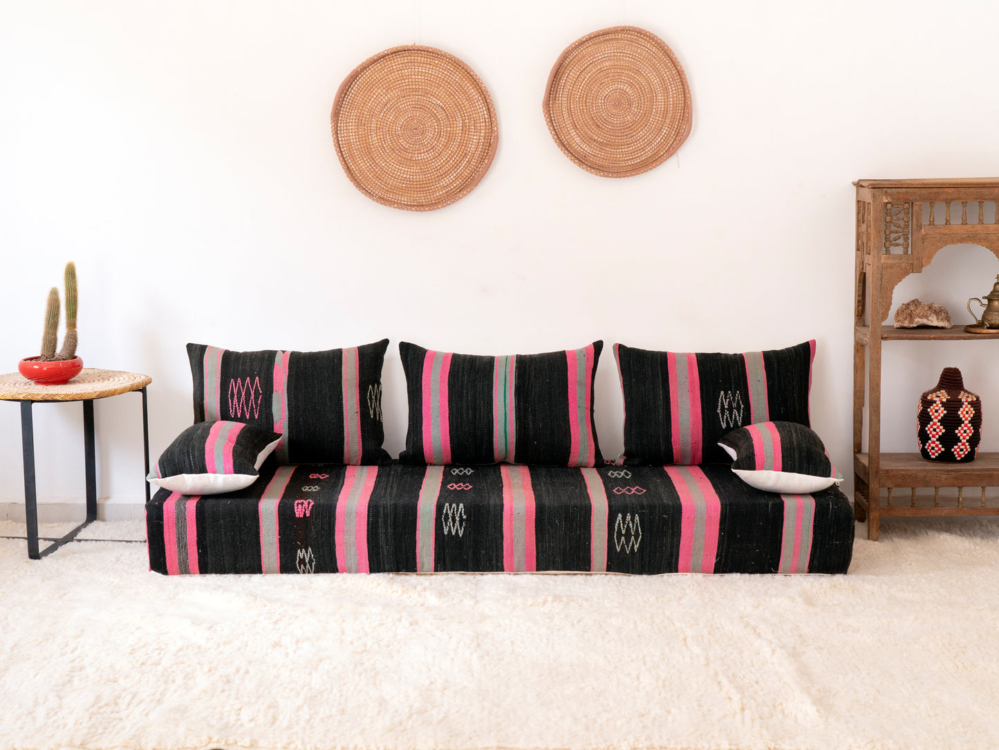 180cm/6ft Handmade Amazigh Sofa Tiznit ⴰⵓⵔⵉⵏⵊ
