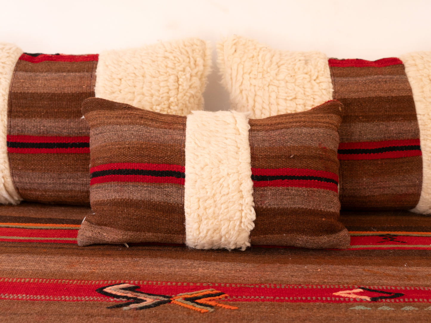 120cm/4ft Handmade Amazigh Vintage Sofa Masinassa ⴰⵓⵔⵉⵏⵊ