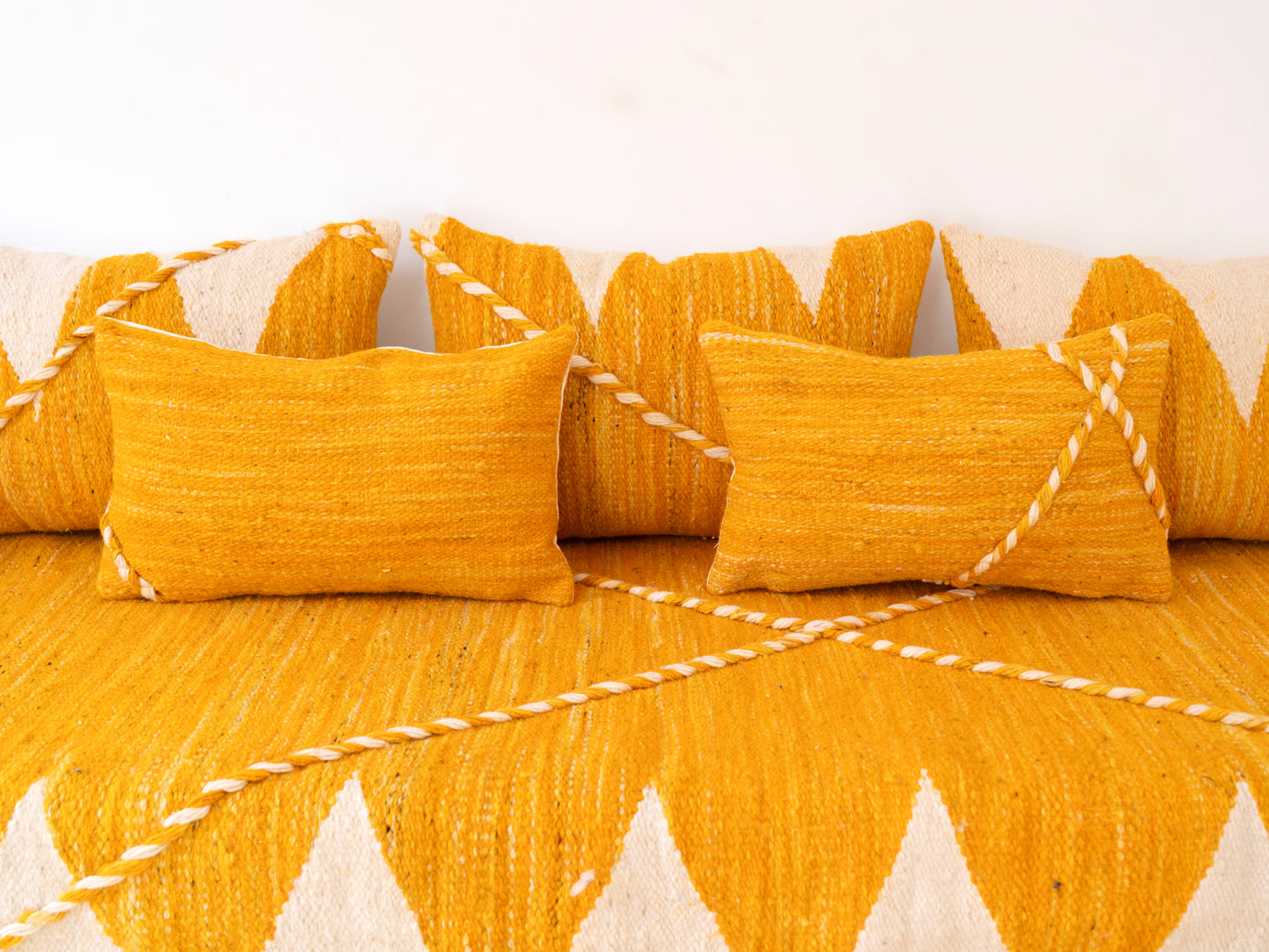 180cm/6ft Handmade Amazigh Fe Sofa ⵜⴰⴼⵍⴻⵙⵜ
