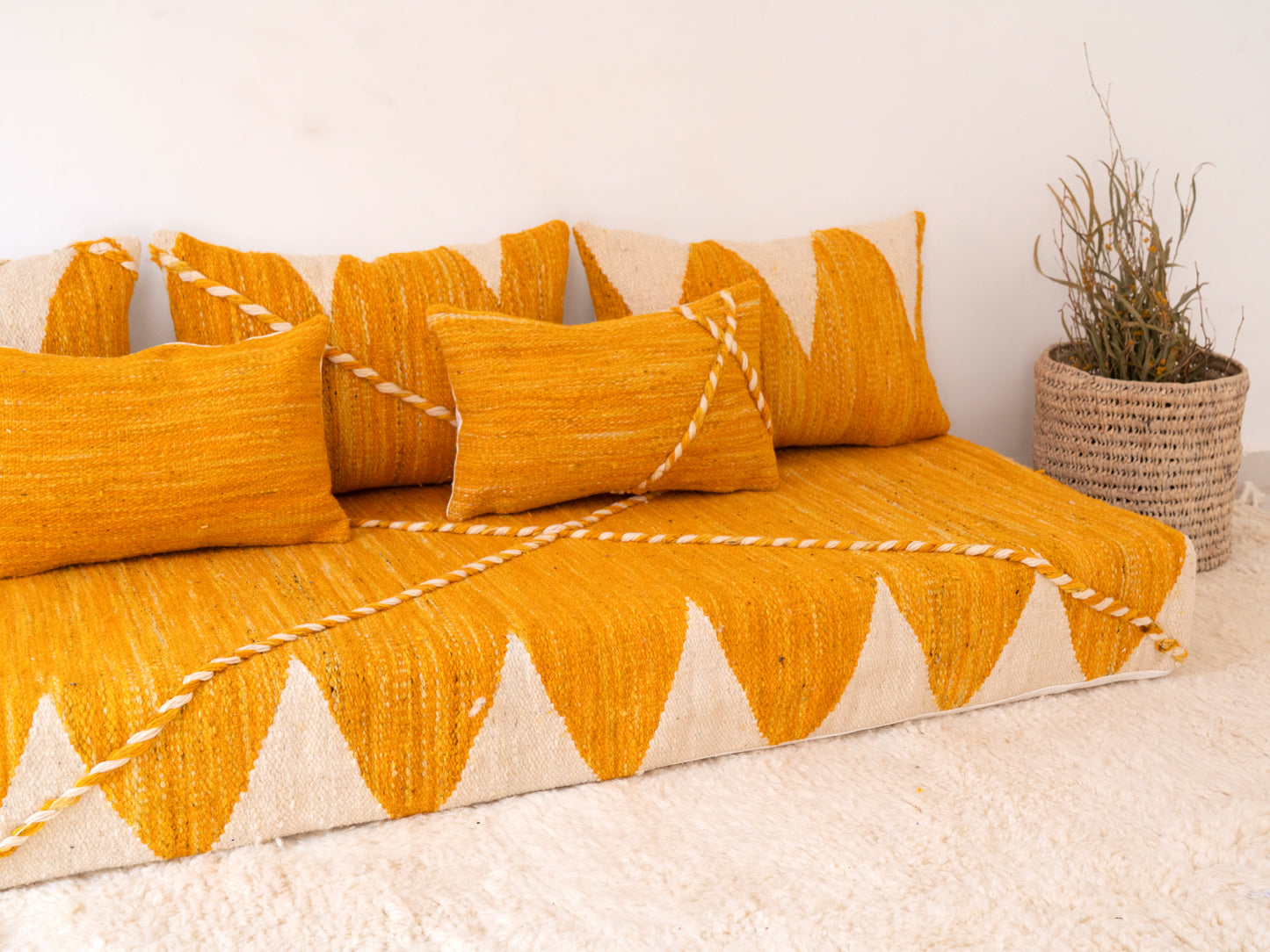 180cm/6ft Handmade Amazigh Fe Sofa ⵜⴰⴼⵍⴻⵙⵜ