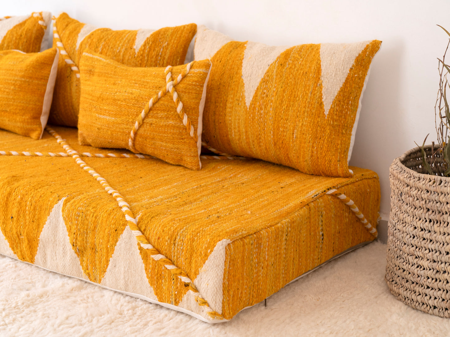 180cm/6ft Handmade Amazigh Fe Sofa ⵜⴰⴼⵍⴻⵙⵜ