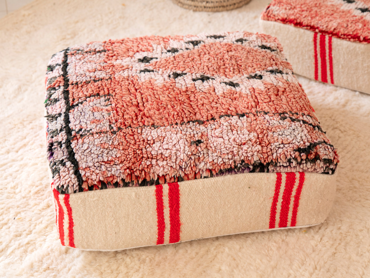 120cm/4ft Handmade Amazigh Tasanou Sofa ⵜⴰⴼⵍⴻⵙⵜ