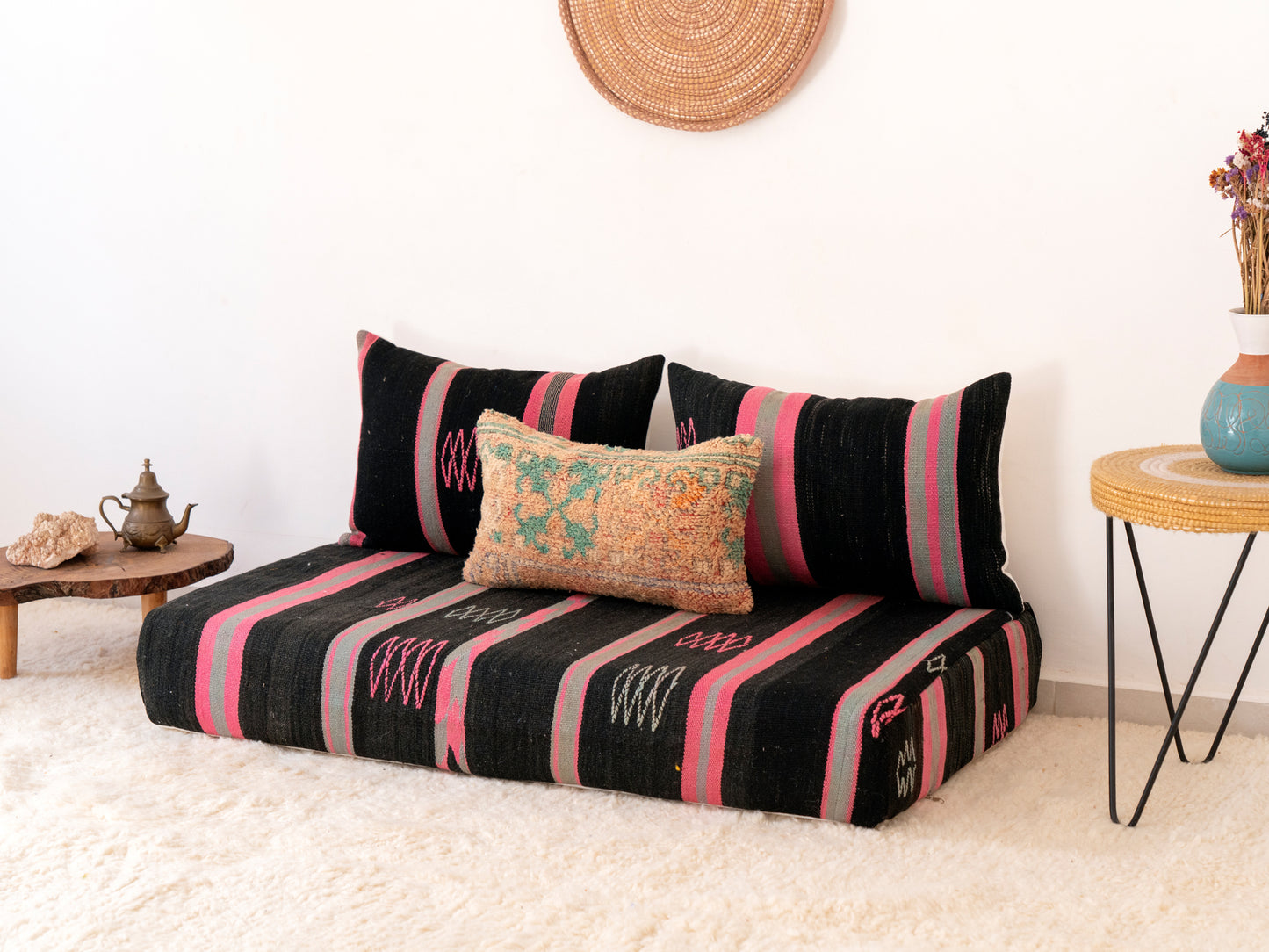 120cm/4ft Handmade Amazigh Laayoun Sofa ⵜⴰⴼⵍⴻⵙⵜ