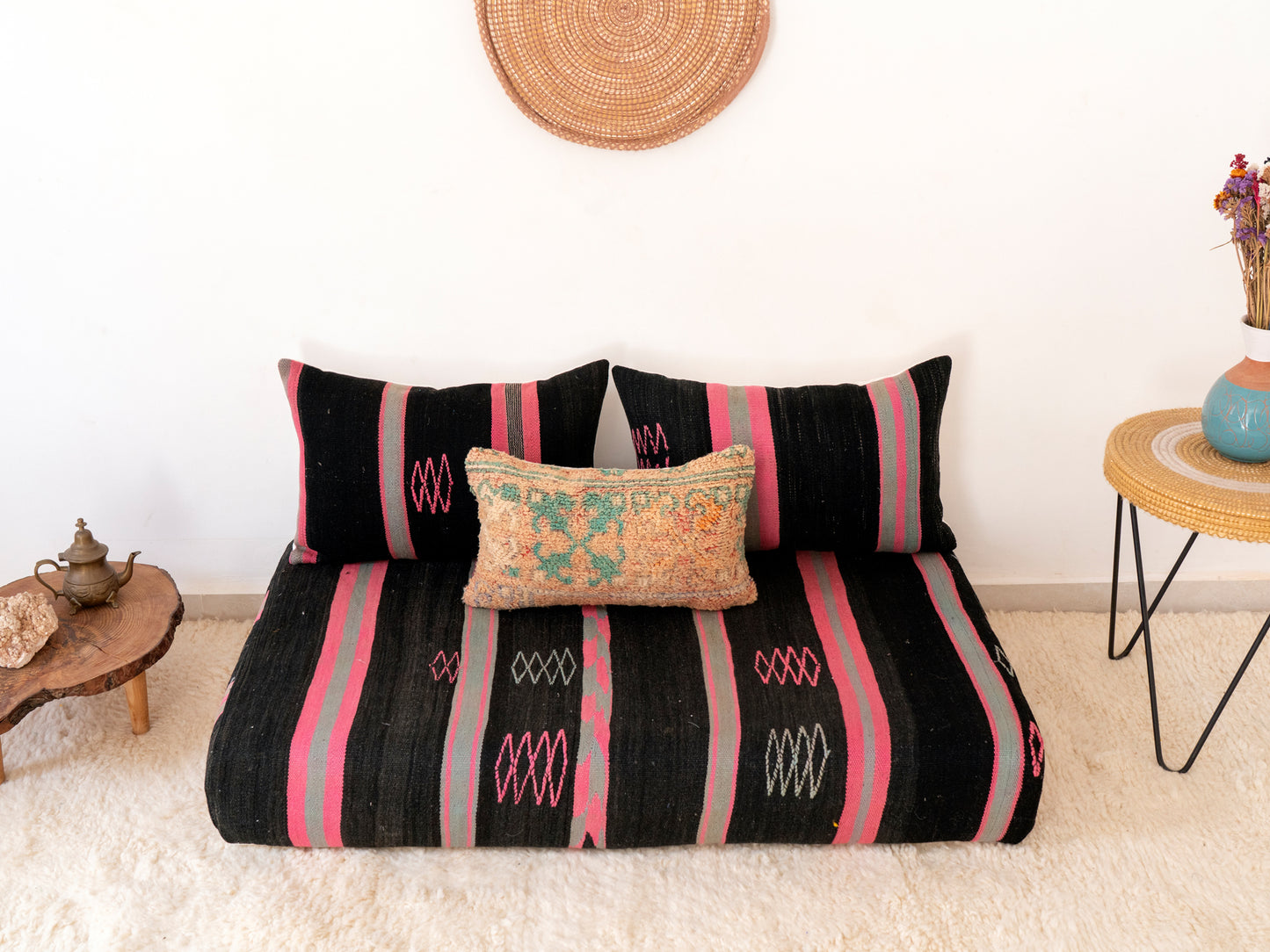 120cm/4ft Handmade Amazigh Laayoun Sofa ⵜⴰⴼⵍⴻⵙⵜ