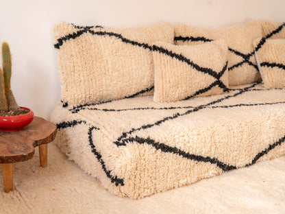 210cm/7ft Handmade Amazigh Sofa Moussa ⵜⴰⴼⵍⴻⵙⵜ