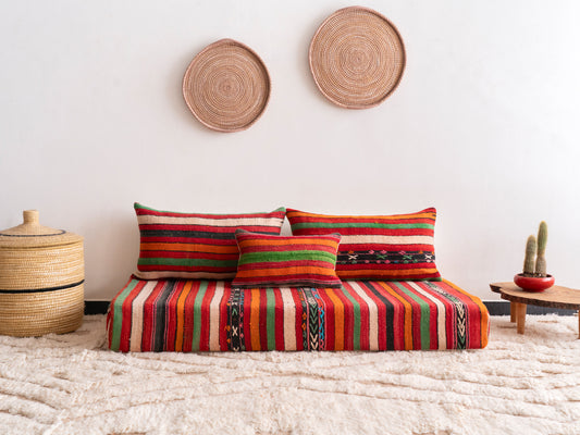 4ft Handmade Amazigh Sofa Fes ⵜⴰⴼⵍⴻⵙⵜ. FREE SHIPPING