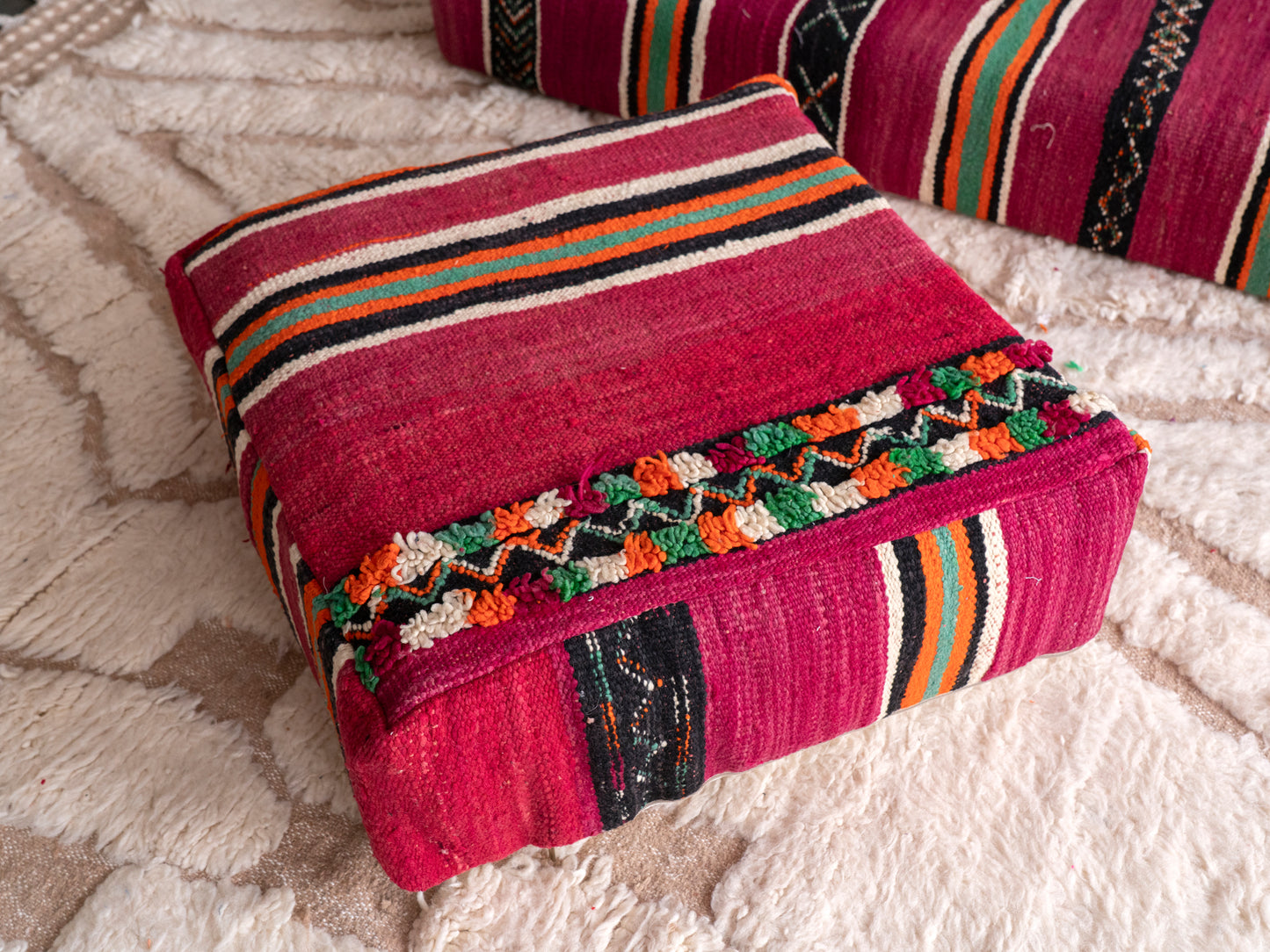 6ft Handmade Amazigh Vintage Sofa Imouzer ⴰⵓⵔⵉⵏⵊ. FREE SHIPPING