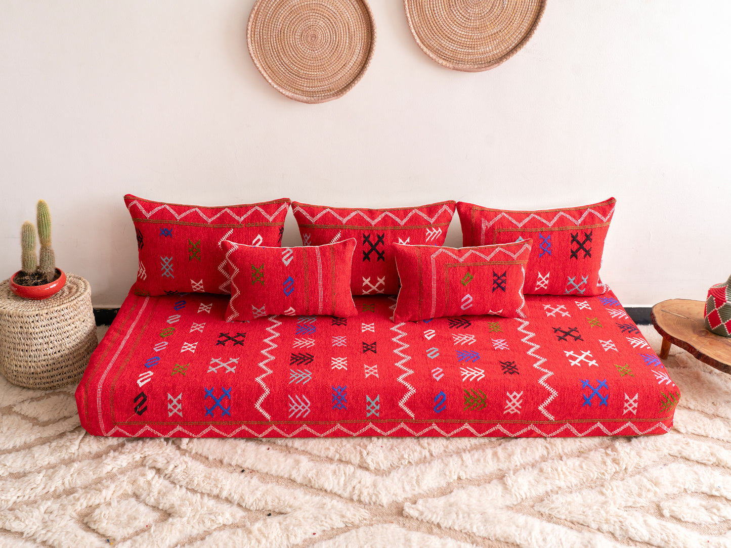 6ft Handmade Amazigh Sofa Illy ⴰⵓⵔⵉⵏⵊ. FREE SHIPPING