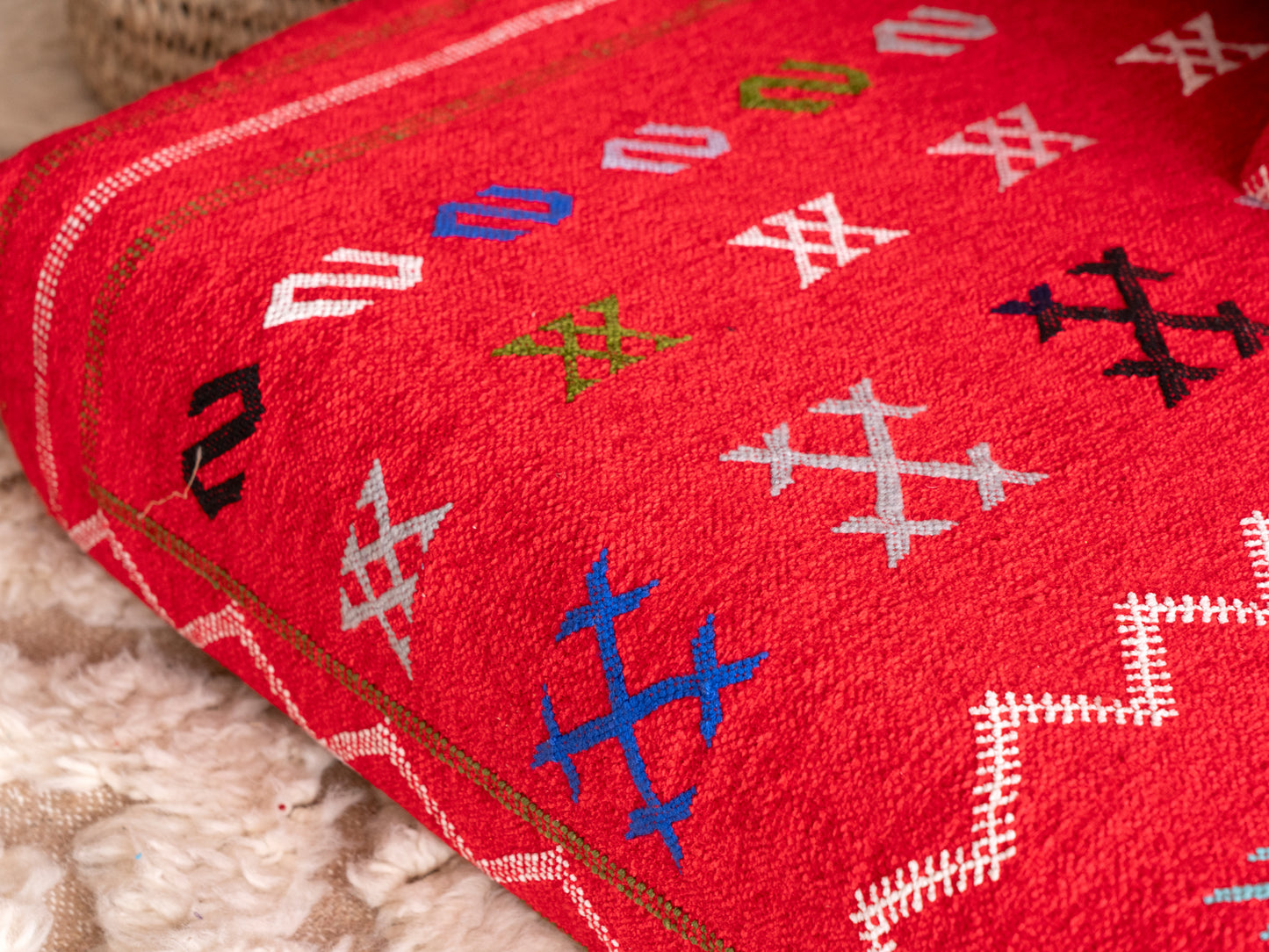 6ft Handmade Amazigh Sofa Illy ⴰⵓⵔⵉⵏⵊ. FREE SHIPPING