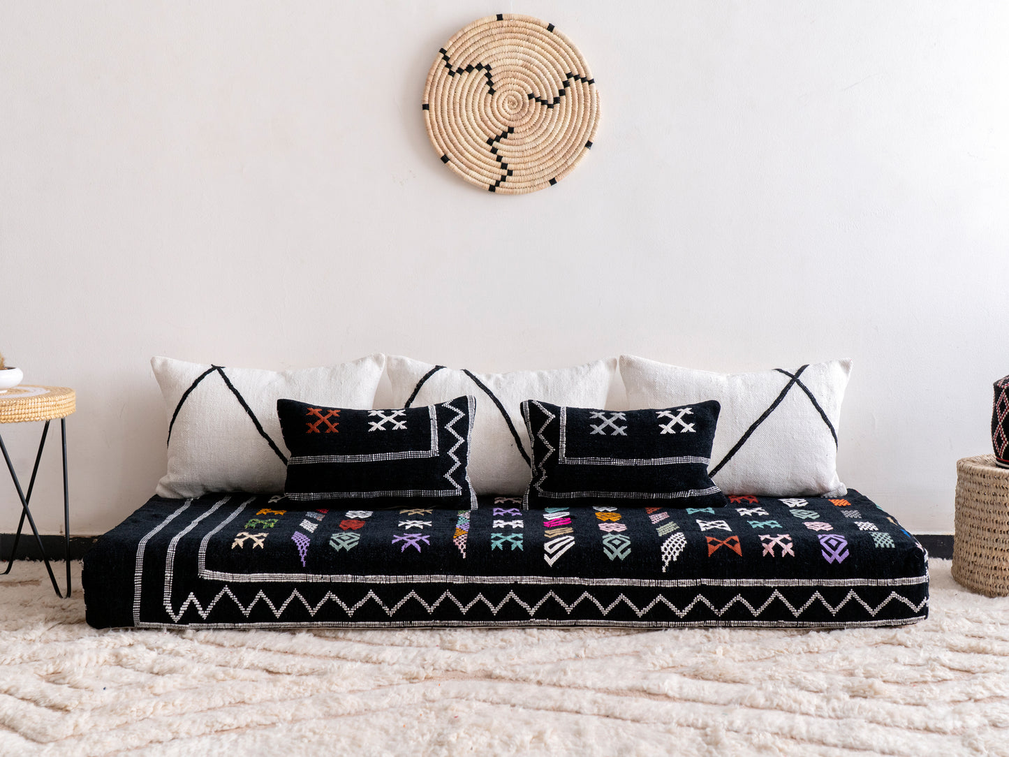 6ft Handmade Amazigh Vintage Sofa Miral ⴰⵓⵔⵉⵏⵊ. FREE SHIPPING