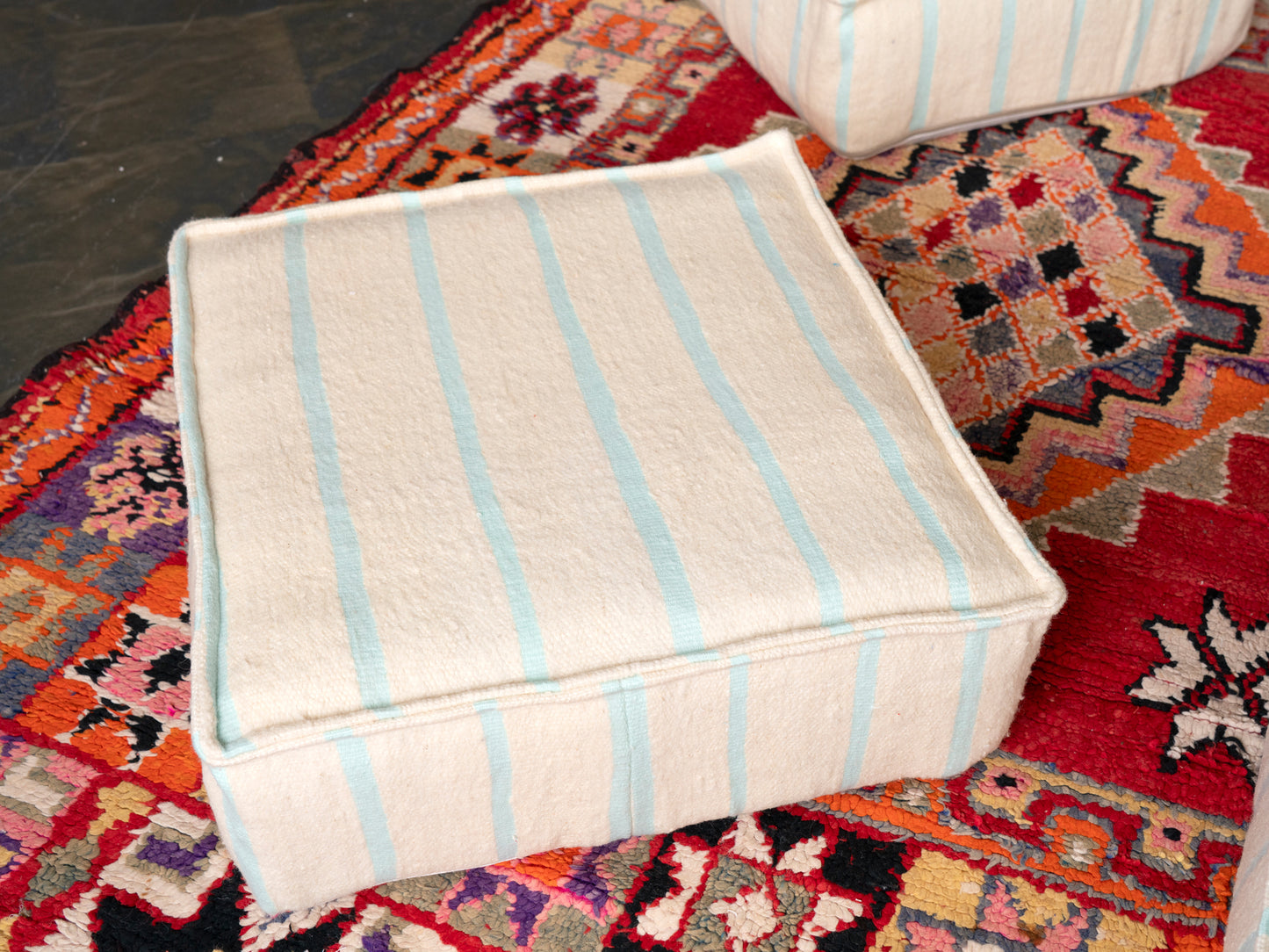 6ft Handmade Amazigh Vintage Sofa Mouha ⴰⵓⵔⵉⵏⵊ. FREE SHIPPING